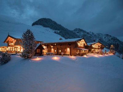 Chalet Bischoferalm bei Nacht