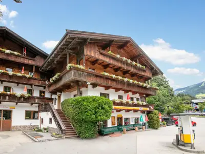 Außenseite Ferienhaus [Sommer]