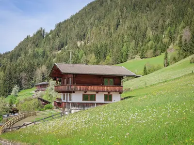 Außenseite Ferienhaus [Sommer]