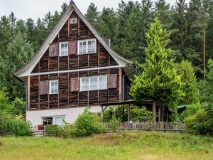Ferienhaus für 8 Personen (150 m²) ab 167 € in Alpirsbach