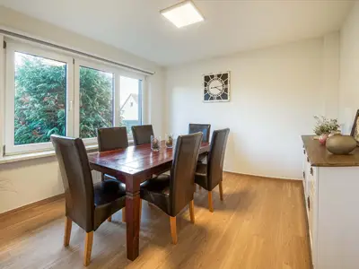 Ferienhaus Casa Castagno Blick in das seperate Esszimmer
