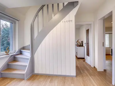 Ferienhaus Casa Castagno Flur mit Treppe zum Obergeschoss