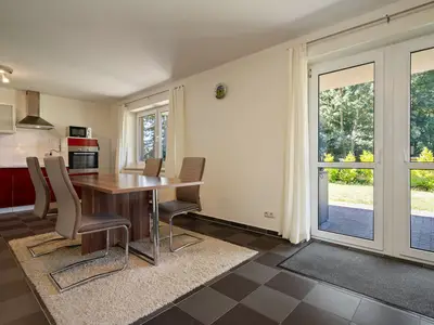 Einfamilienhaus Träumerei Alt Schwerin offene Küche mit Terrassen Zugang