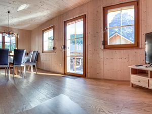 23822902-Ferienhaus-10-Altaussee-300x225-3