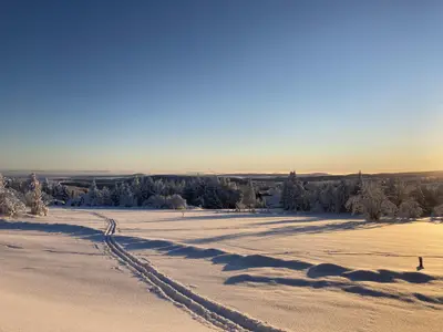 Zinnwalder Winter Blick auf Elbsandsteingebirge
