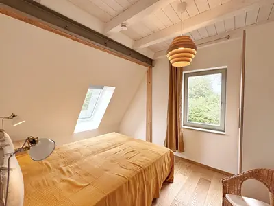 Schlafzimmer 1 mit Doppelbett