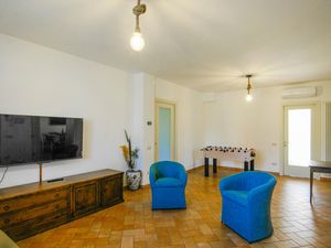 24047571-Ferienhaus-6-Altopascio-300x225-3