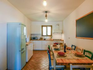 24047571-Ferienhaus-6-Altopascio-300x225-4