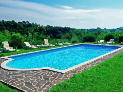 PoolOfHouse