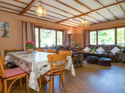DiningRoom