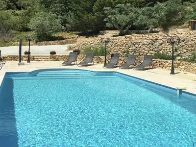 PoolOfHouse