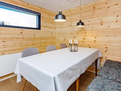 Indoor Indoor