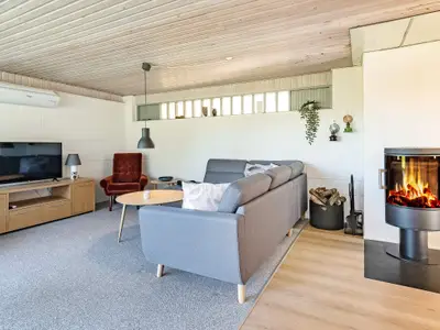 Indoor Indoor