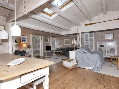 Indoor Indoor