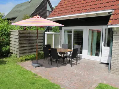 Ferienhaus für 6 Personen (70 m²) in Anjum 2/10