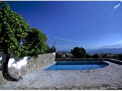 PoolOfHouse