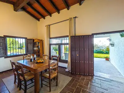 DiningRoom