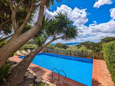 PoolOfHouse