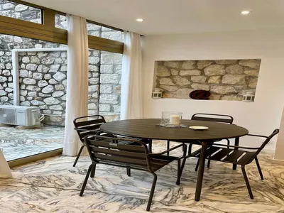 DiningRoom