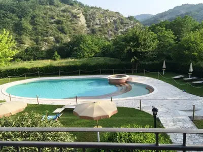 PoolOfHouse