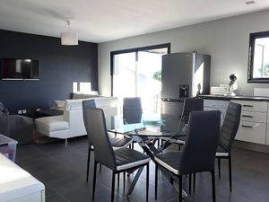 23509354-Ferienhaus-4-Aragon-300x225-4