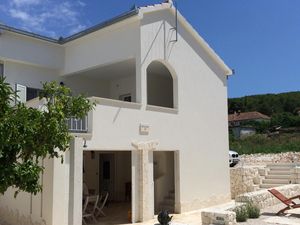 Ferienhaus für 6 Personen (220 m²) in Arbanija