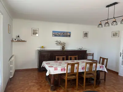 DiningRoom