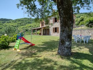 23746586-Ferienhaus-9-Arcidosso-300x225-1