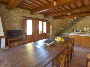 23767951-Ferienhaus-18-Arezzo-300x225-3