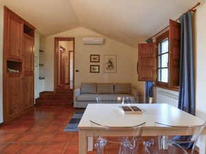 24001172-Ferienhaus-7-Arezzo-300x225-3