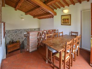 23763843-Ferienhaus-8-Arezzo-300x225-4