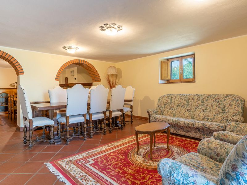 23726757-Ferienhaus-6-Arezzo-800x600-2