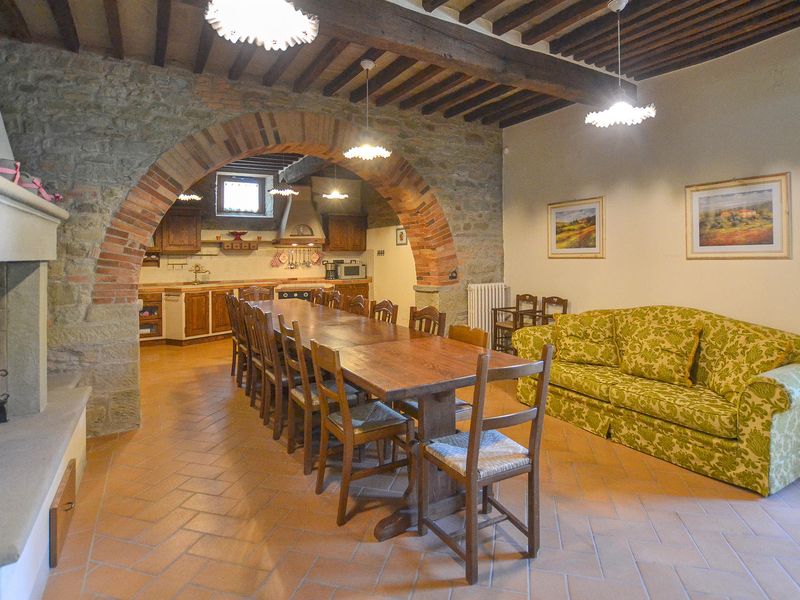 23746842-Ferienhaus-19-Arezzo-800x600-2