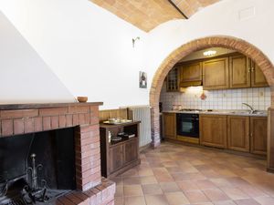 23848235-Ferienhaus-4-Arezzo-300x225-5