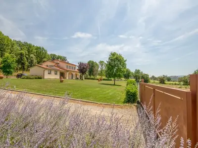Ferienhaus für 12 Personen (220 m²) in Provinz Arezzo 1/10