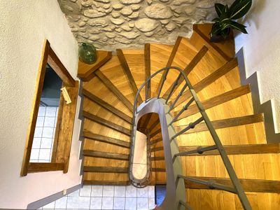 6. ESCALIER 2 ETAGE