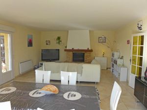 23350037-Ferienhaus-6-Argeliers-300x225-5