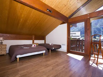 Drittes Schlafzimmer mit Balkon