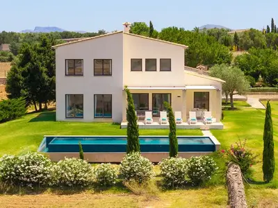 Ferienhaus für 8 Personen (300 m²) in Ariany 1/10