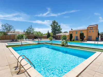 PoolOfHouse