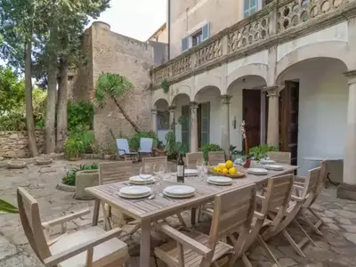 DiningRoom