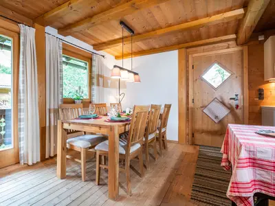 DiningRoom
