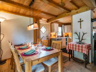 DiningRoom