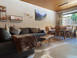 23143975-Ferienhaus-5-Aschau im Zillertal-300x225-5