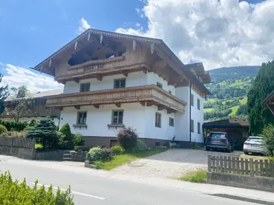 Ferienhaus für 9 Personen (120 m²) in Aschau im Zillertal 1/10