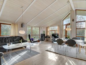 23729737-Ferienhaus-6-Askeby-300x225-2