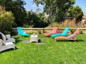 Après midi ensoleille dans le jardin de la Romanel