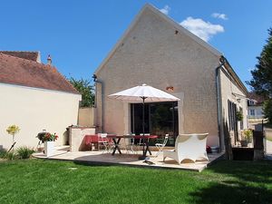 Terrasse vue du fond du jardin La Romanella