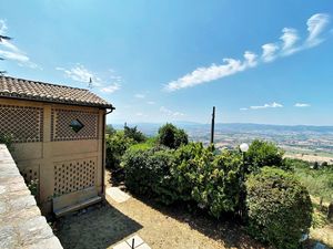 23176035-Ferienhaus-8-Assisi-300x225-1