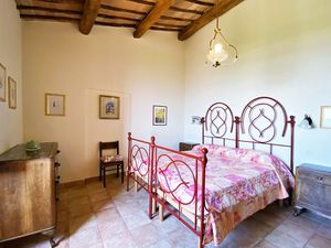 23176035-Ferienhaus-8-Assisi-300x225-4